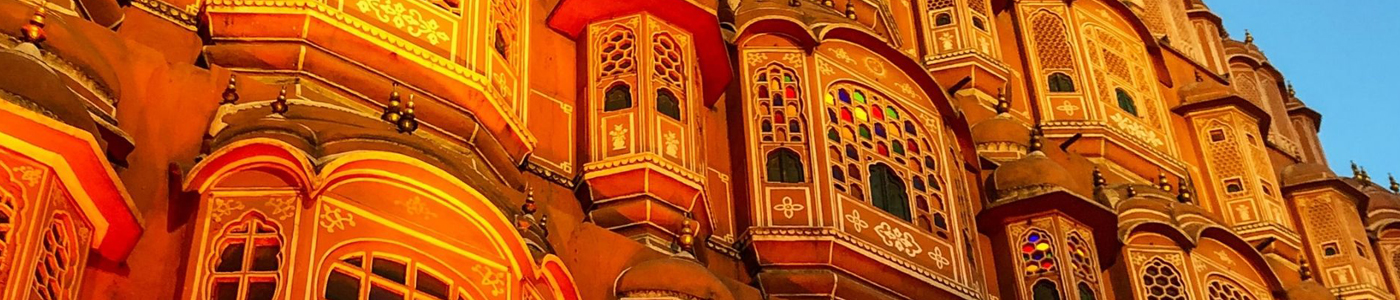 Taxi services from Jaipur to Agra